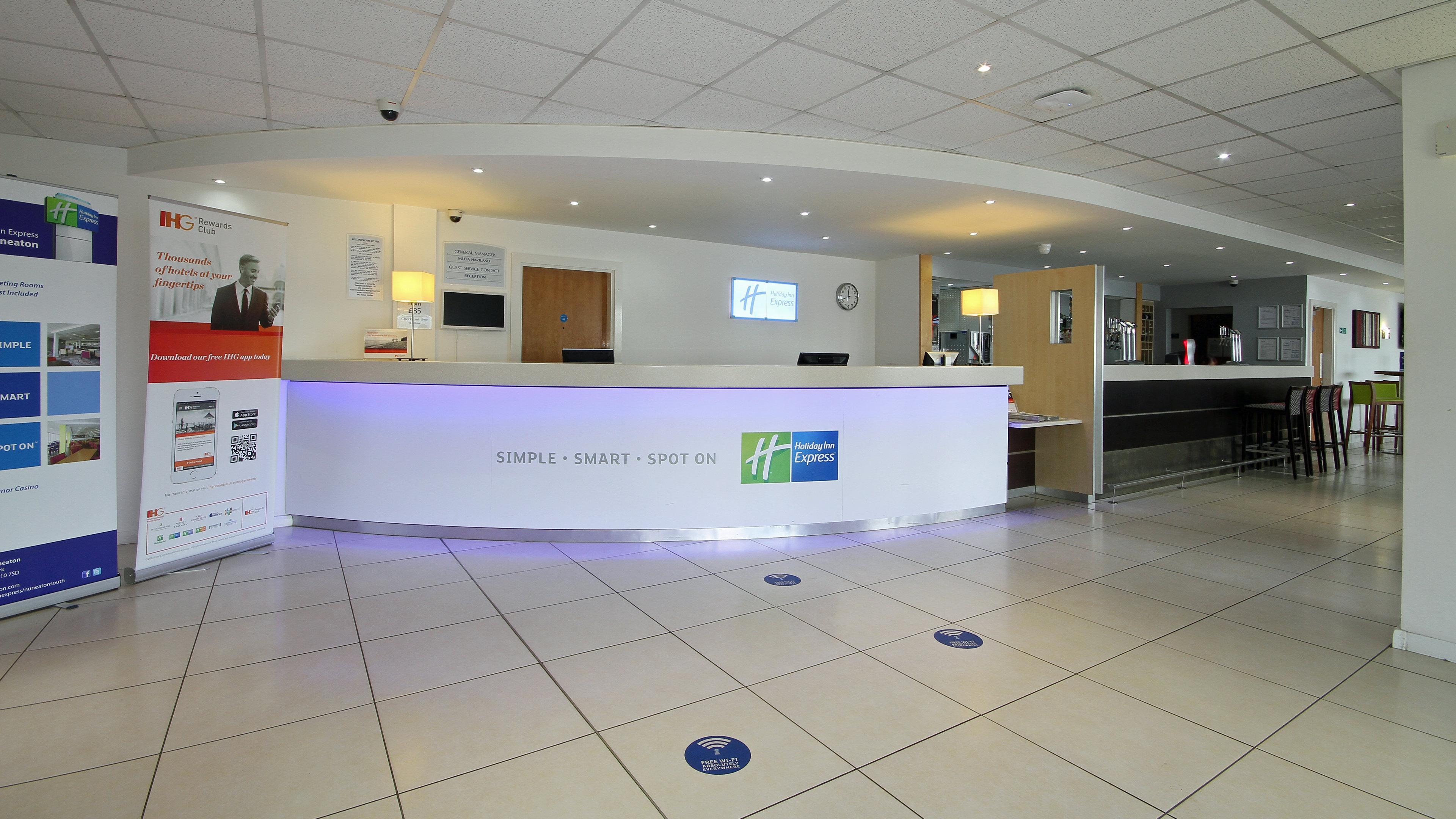 Holiday Inn Express Nuneaton By Ihg Eksteriør bilde
