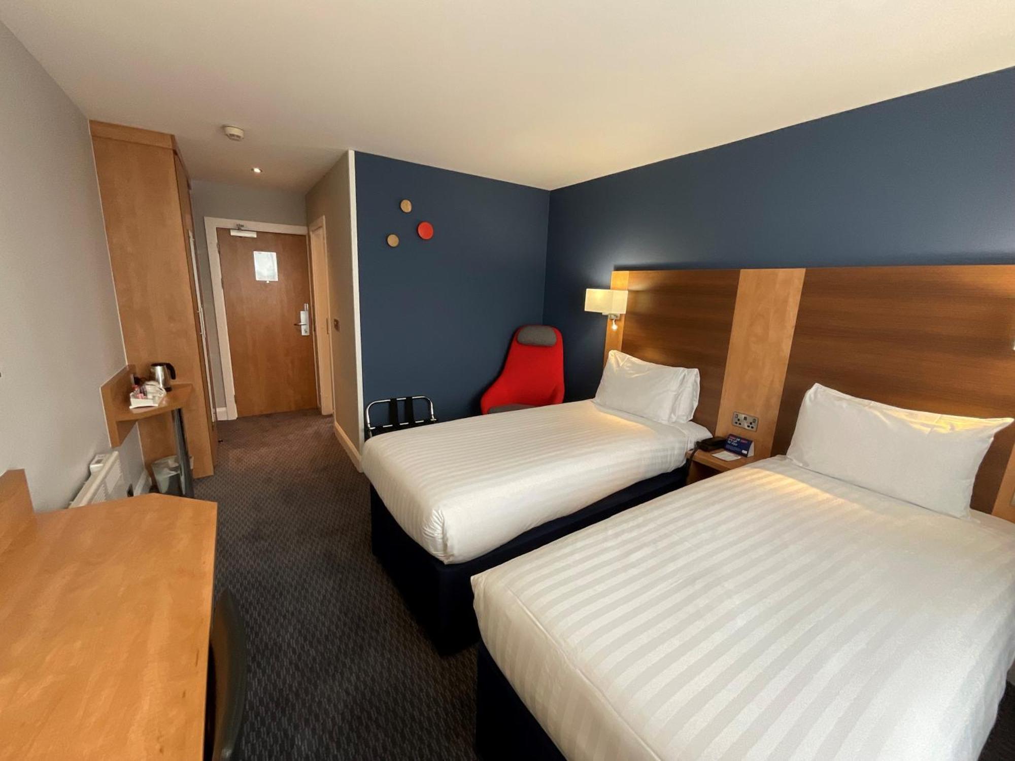 Holiday Inn Express Nuneaton By Ihg Eksteriør bilde