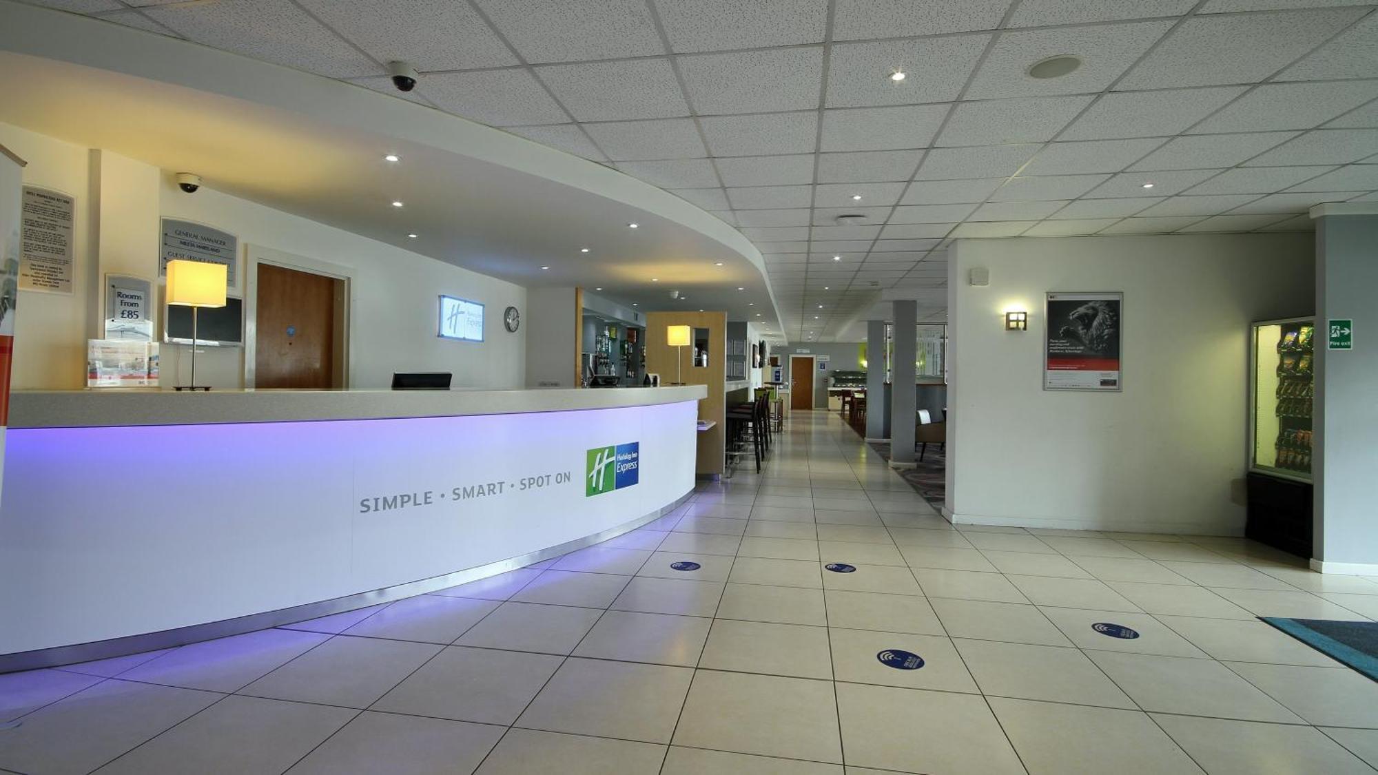 Holiday Inn Express Nuneaton By Ihg Eksteriør bilde