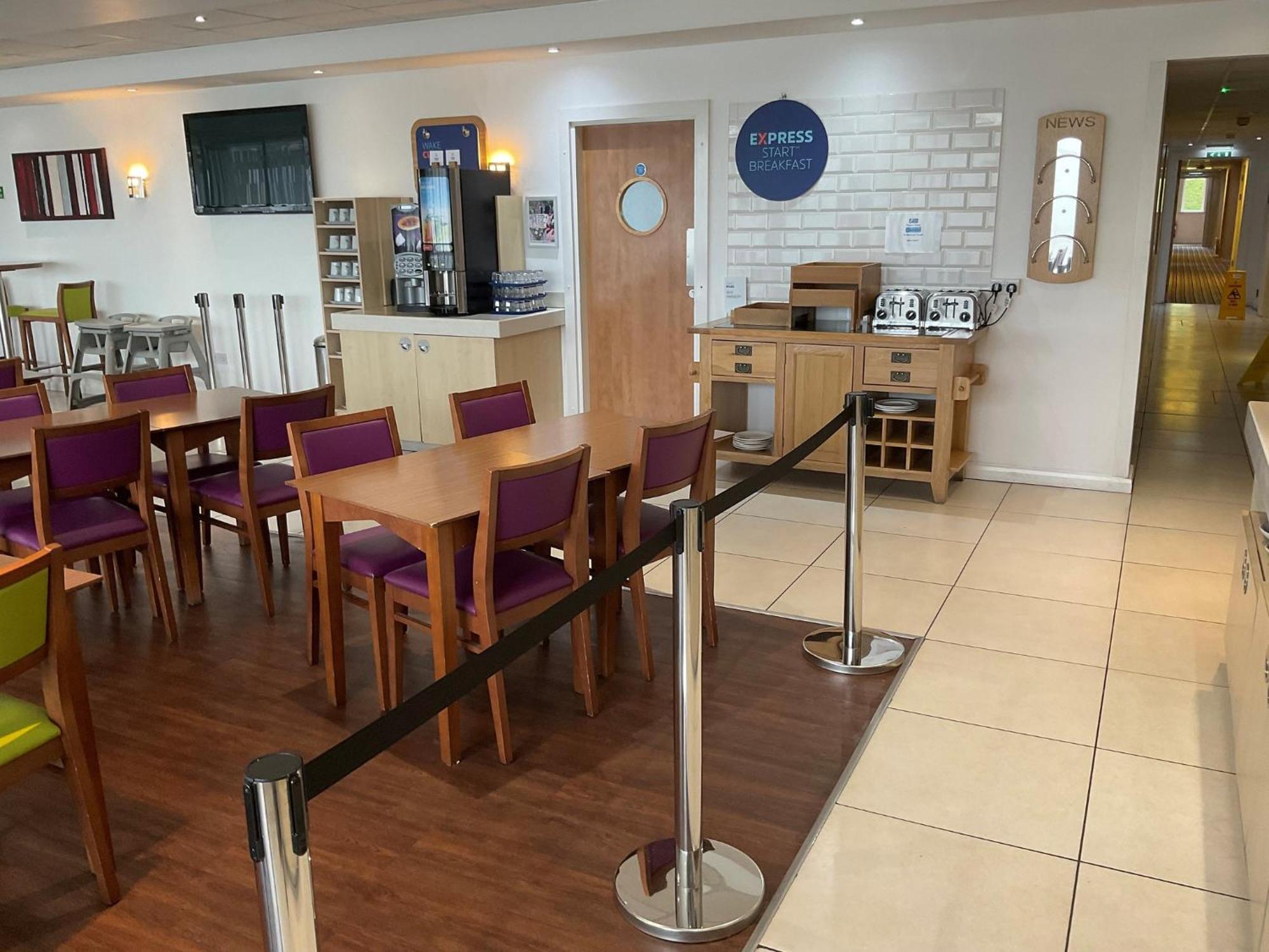 Holiday Inn Express Nuneaton By Ihg Eksteriør bilde