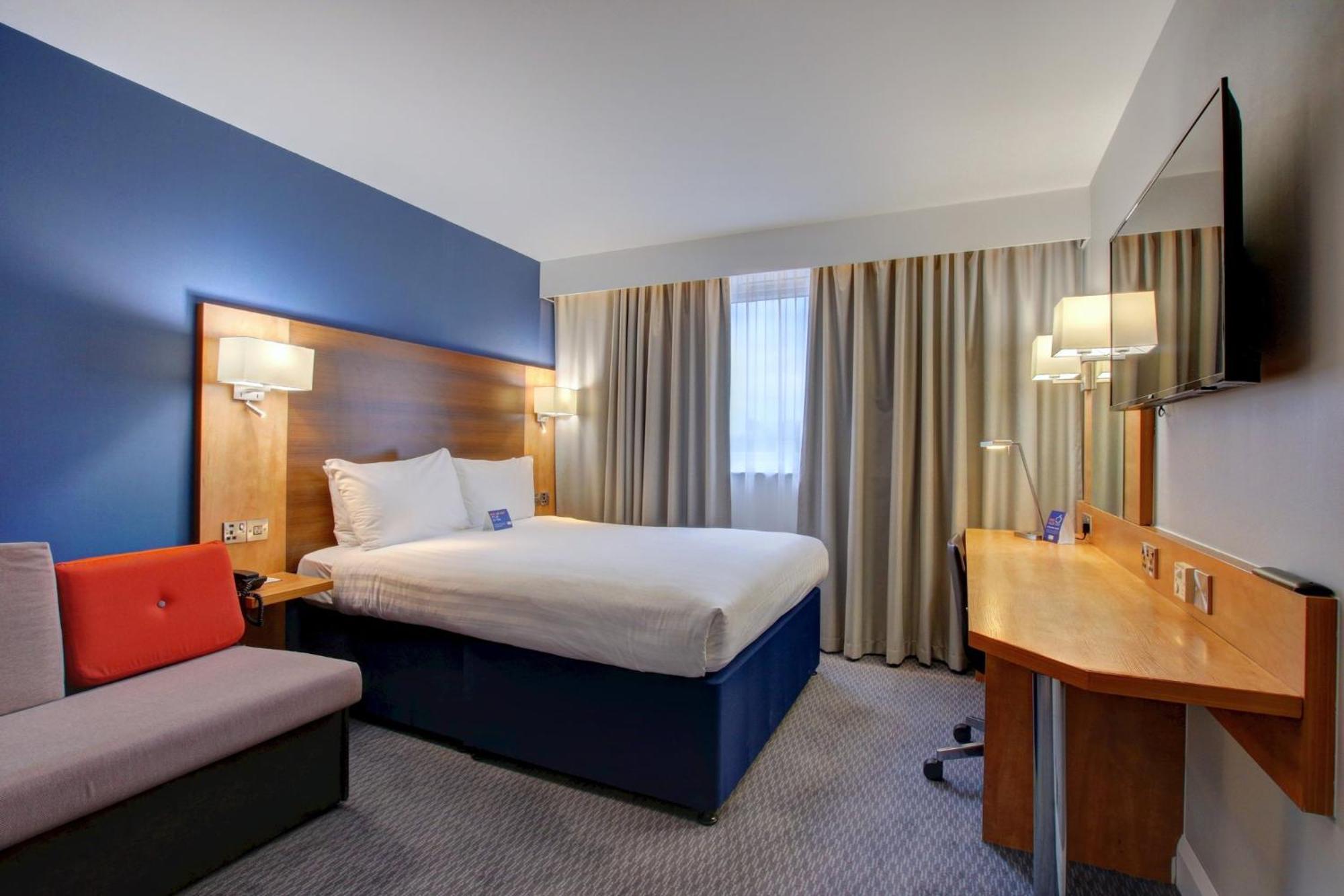 Holiday Inn Express Nuneaton By Ihg Eksteriør bilde
