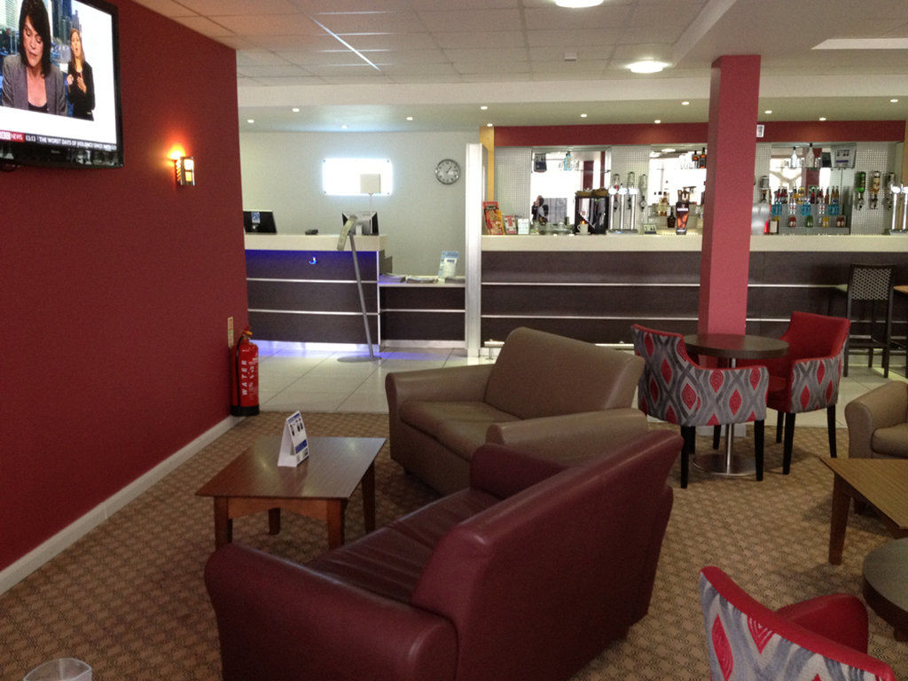 Holiday Inn Express Nuneaton By Ihg Eksteriør bilde